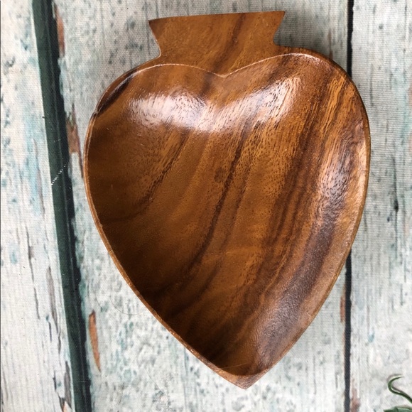 Vintage Teak wood candy serving dish spade brown heart neutral boho jungalow - Picture 2 of 3